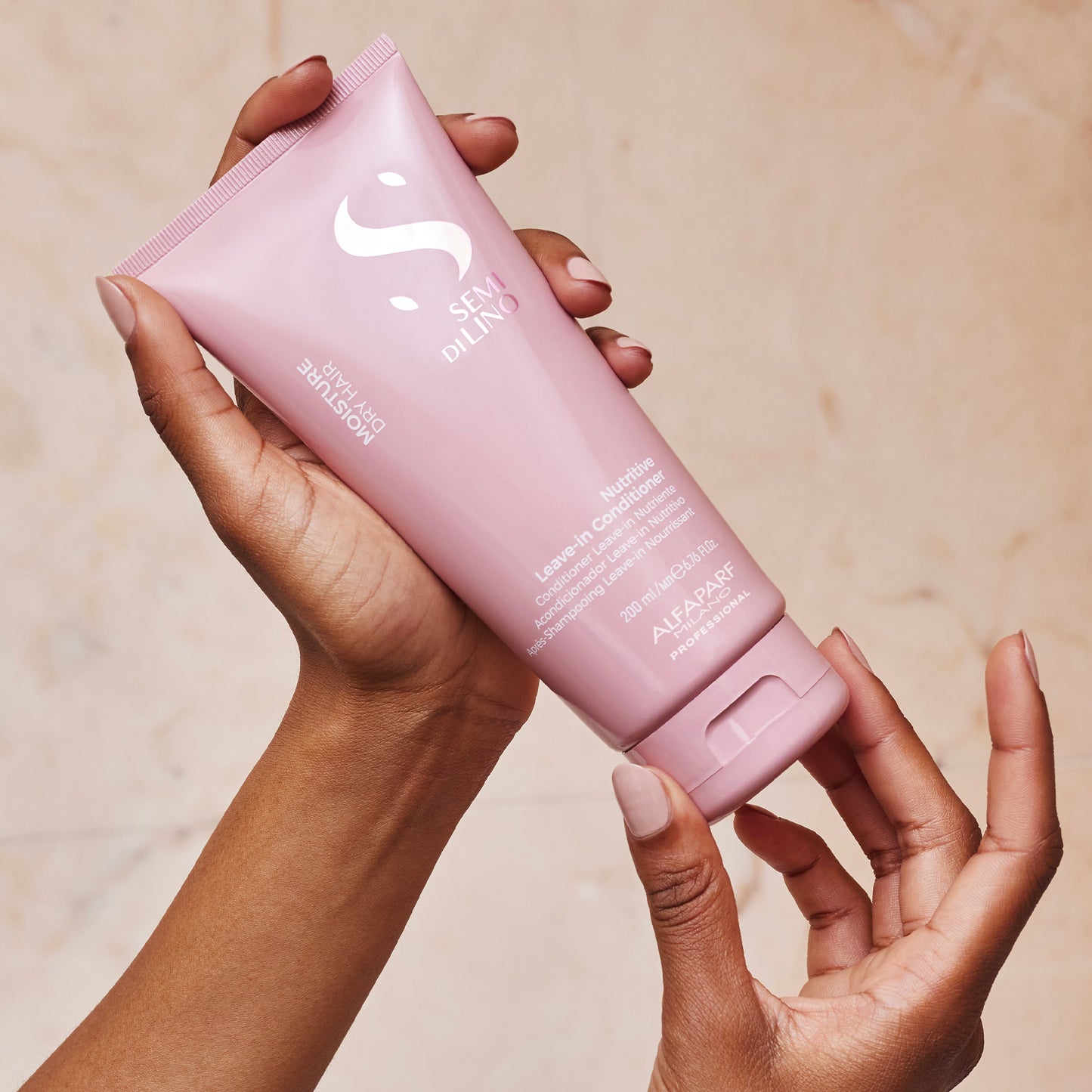 Nutritive Leave-in – Conditioner nutriente senza risciacquo per capelli secchi