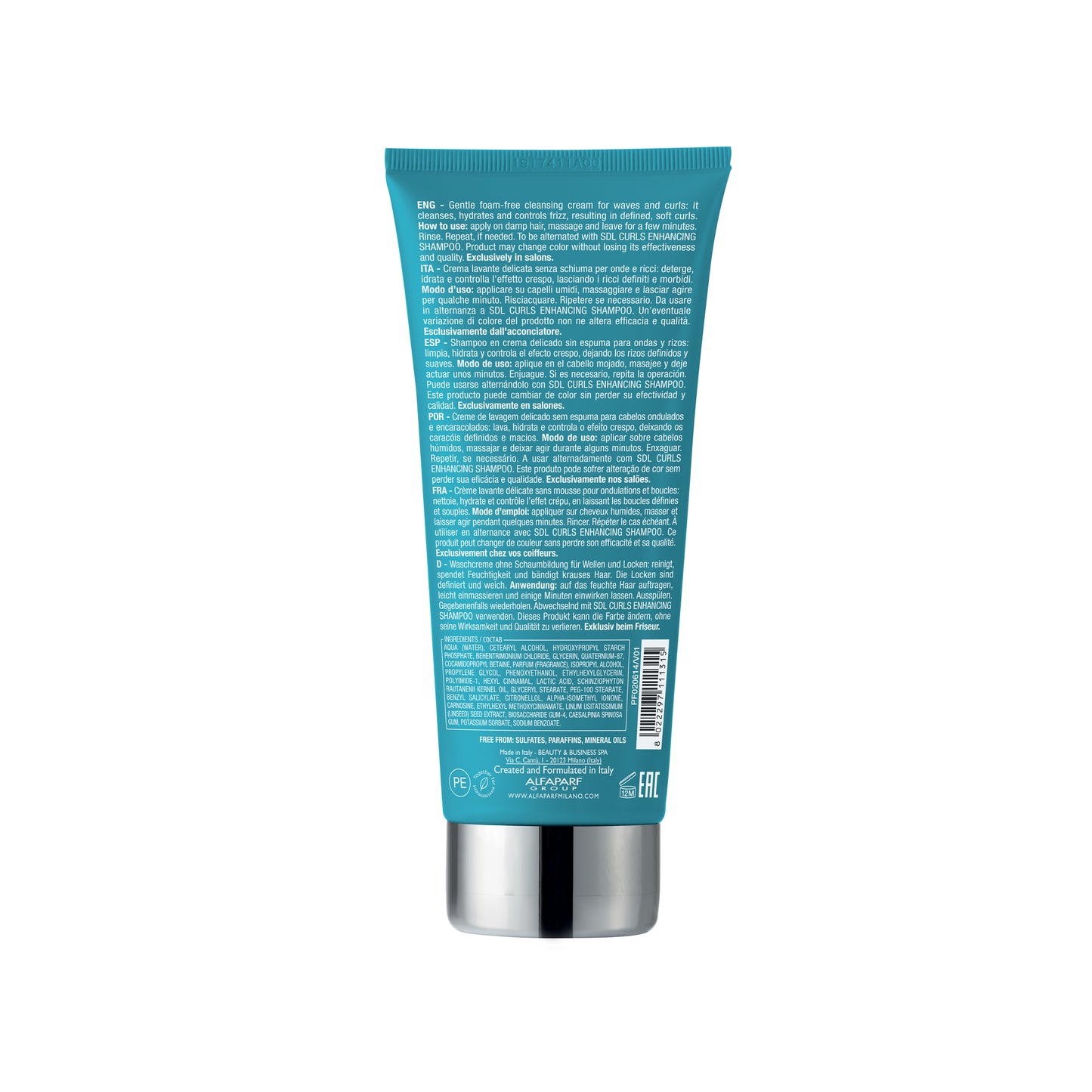 Per capelli ricci e ondulati.
Hydrating Co-Wash deterge senza schiuma, idratando e liberando dall'effetto crespo i capelli ricci e mossi.
Formula Vegan