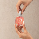 Tutti i tipi di capelli.

Sublime Water è un'acqua profumata per un gesto quotidiano di dolcezza.&nbsp;

Dona una nota delicata e femminile: i capelli riscoprono una bellezza straordinaria.

Fragranza fresca e leggera.

Formula Vegan